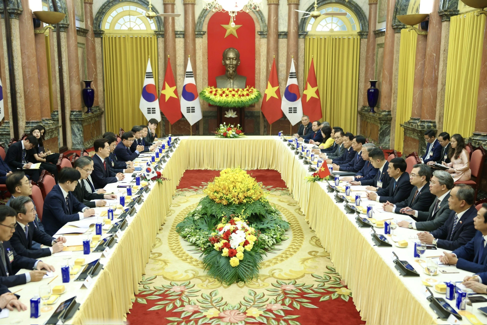 Tổng thống Hàn Quốc thăm Việt Nam: Cơ hội mới cho người lao động Việt​