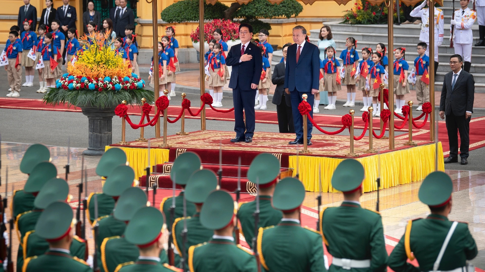 Tổng thống Hàn Quốc thăm Việt Nam: Cơ hội mới cho người lao động Việt​